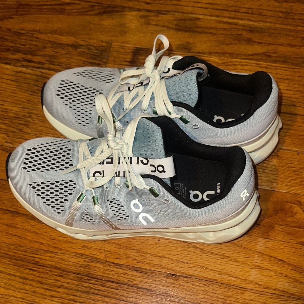 On Running Athletic Shoes in Gray and White